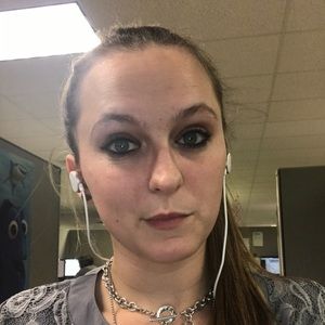 Meet your Posher, Tabitha